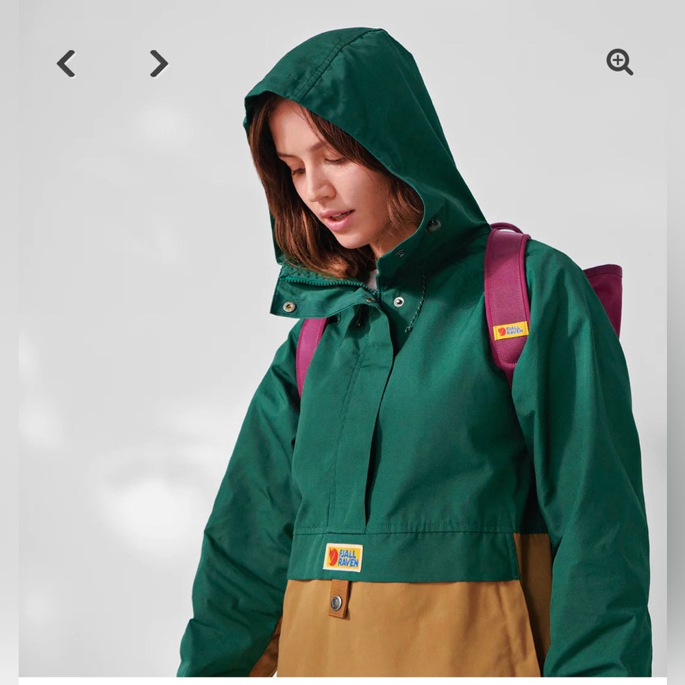 NWOT Fjallraven Women's Vardag Anorak - Arctic Green/Buckwheat